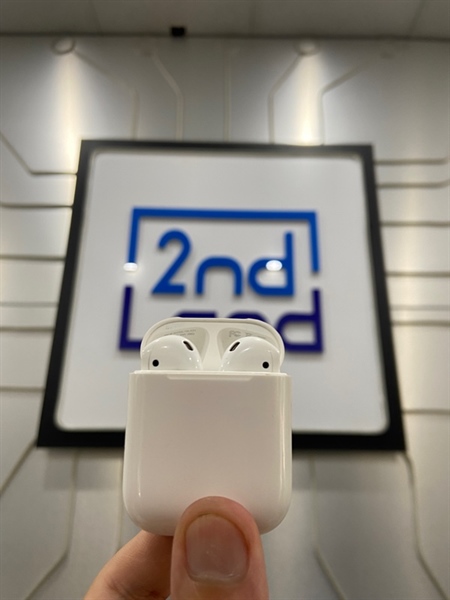Tai nghe Airpods 2 - Màu trắng - Ngoại hình: 98% - Nứt 2 tai - Body 1