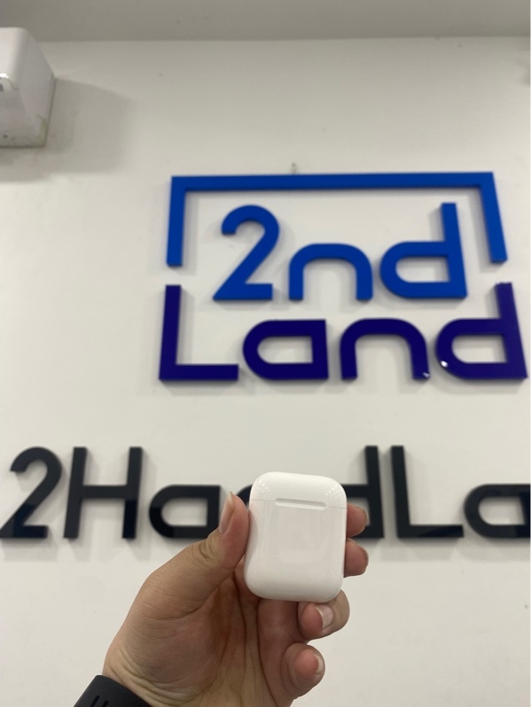 Tai nghe Airpods 2 - Màu trắng - Ngoại hình 98% - Trầy xước nhẹ - Body