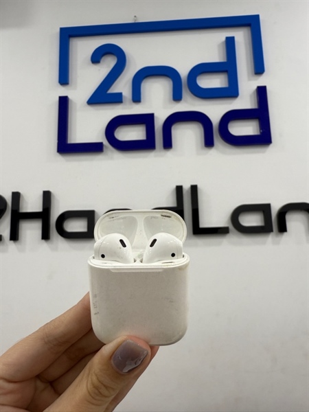 Tai nghe Airpods 2 - Màu trắng - Ngoại hình xấu - Case trầy ố , xuống màu vàng , 2 tai dính màu , cấn - Body 1