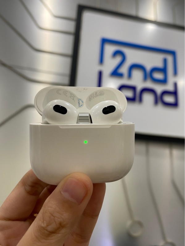 Tai Nghe Airpods 3(A2564) - Màu trắng - Ngoại hình: 97% - Xước thân - Body