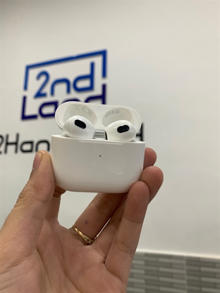 Tai nghe Airpods 3 - Màu trắng - Ngoại hình: 96% - Body 1