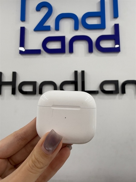 Tai nghe Airpods 3 - Màu trắng - Ngoại hình 96% - Case trầy , tai trái cấn , trầy - Kèm Box 1