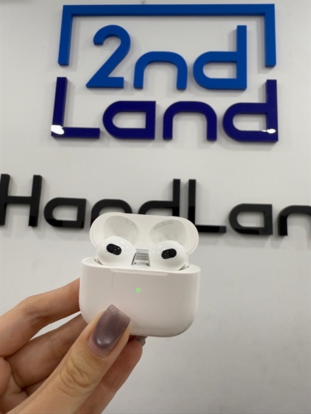 Tai nghe Airpods 3 - Màu trắng - Ngoại hình 96% - Case trầy , tai trái cấn , trầy - Kèm Box 2