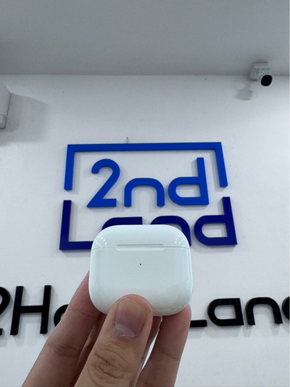 Tai nghe Airpods 3 - Màu trắng - Ngoại hình 97,5% - trầy xước - Fullbox