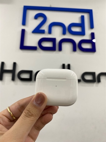 Tai nghe Airpods 3 - Màu trắng - Ngoại hình 97% - Case trầy , tai nghe cấn - Body