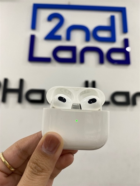 Tai nghe Airpods 3 - Màu trắng - Ngoại hình 97% - Case trầy , tai nghe cấn - Body 1