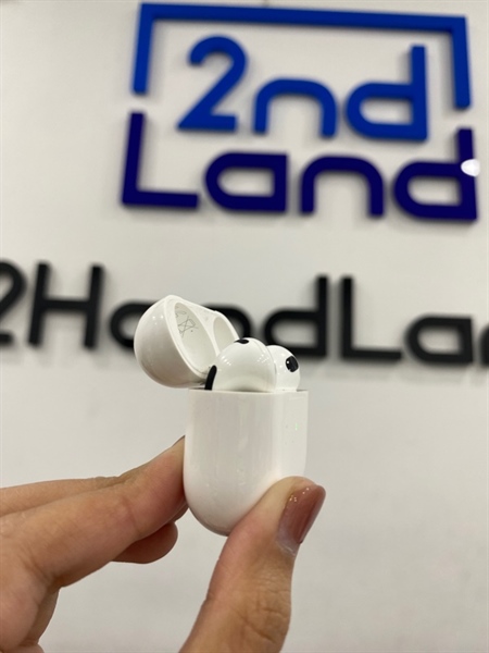 Tai nghe Airpods 3 - Màu trắng - Ngoại hình 97% - Case trầy , tai nghe cấn - Body 2