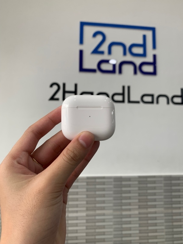 Tai nghe Airpods 3 - Màu trắng - Ngoại hình: 97% - Đã thay tai lẻ - Body