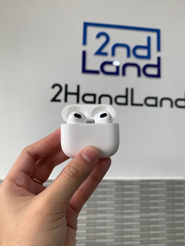 Tai nghe Airpods 3 - Màu trắng - Ngoại hình: 97% - Đã thay tai lẻ - Body