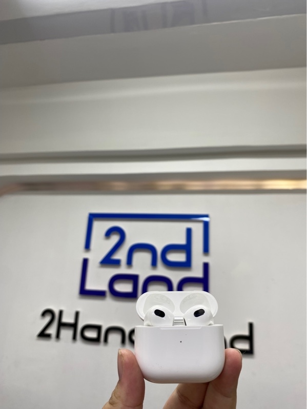 Tai nghe Airpods 3 - Màu trắng - Ngoại hình 97% - Đã thay tai phải - Body
