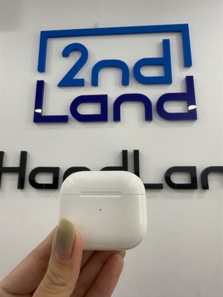 Tai nghe Airpods 3 - Màu trắng - Ngoại hình 97% - mất tìm - kèm sạc