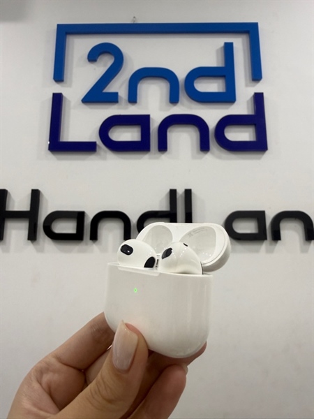 Tai nghe Airpods 3 - Màu trắng - Ngoại hình 97% - Ố nhẹ , trầy , mất tìm - Body 2