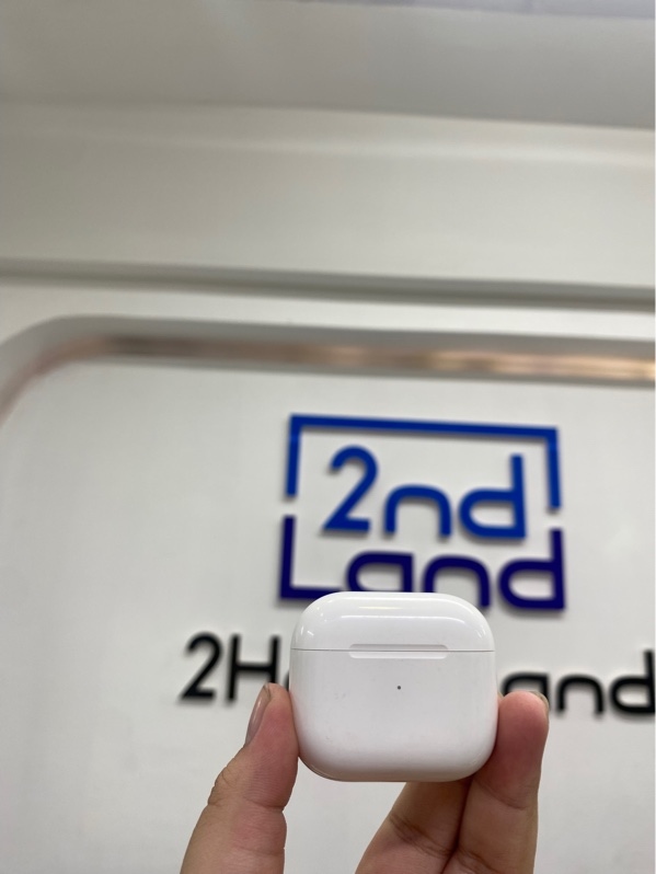 Tai nghe Airpods 3 - Màu trắng - Ngoại hình 97% - Trầy case - Body