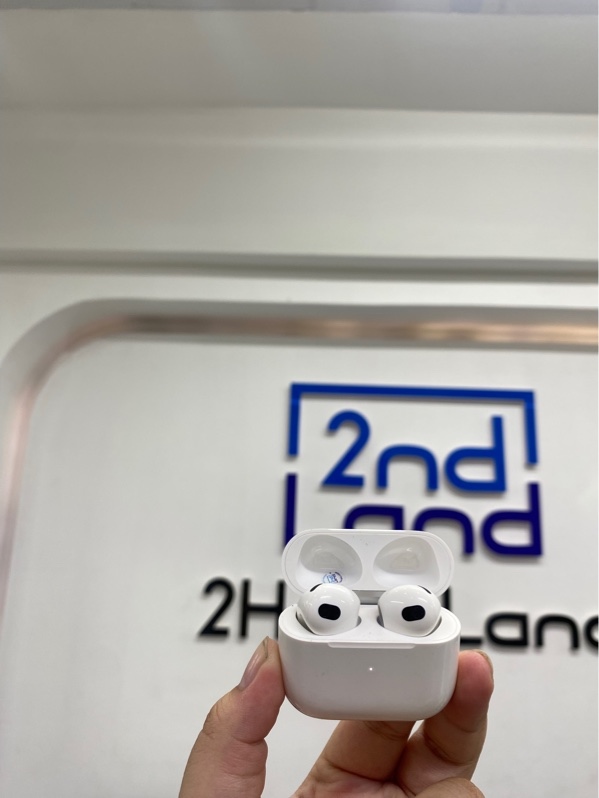 Tai nghe Airpods 3 - Màu trắng - Ngoại hình 97% - Trầy case - Body
