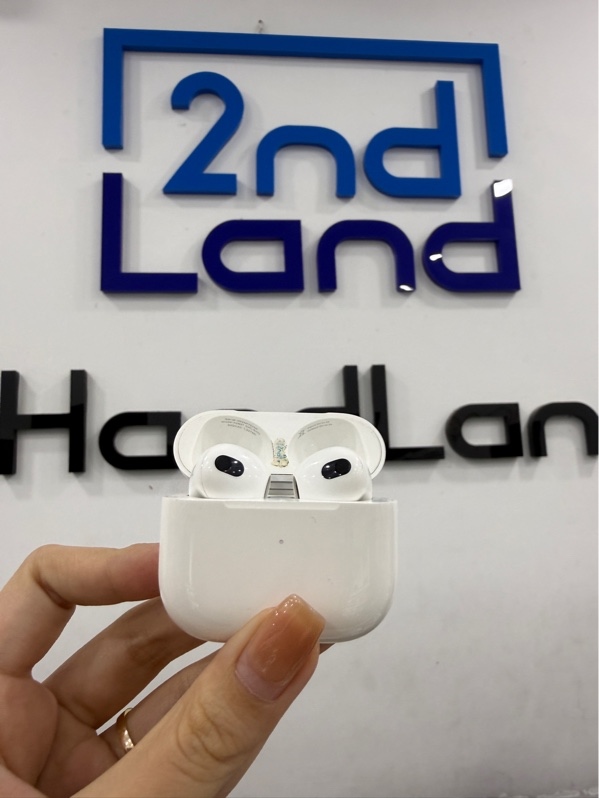 Tai nghe Airpods 3 - Màu trắng - Ngoại hình 97% - Trầy nhiều - Body