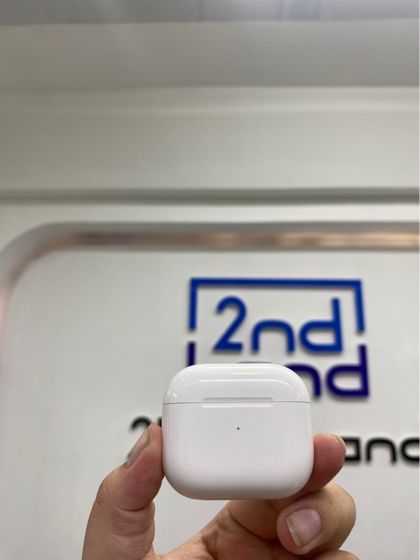 Tai nghe Airpods 3 - Màu trắng - Ngoại hình 98% - Body