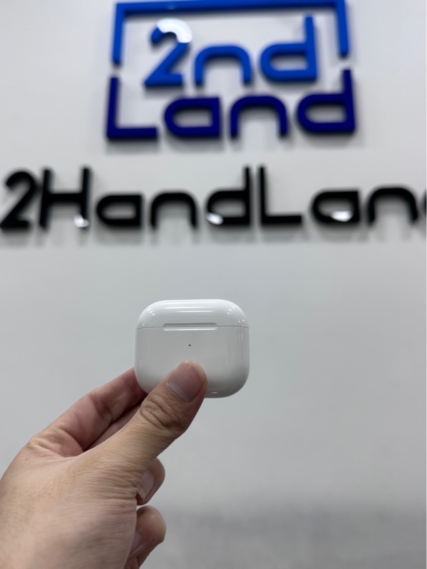 Tai nghe Airpods 3 - Màu trắng - Ngoại hình: 98% - Box