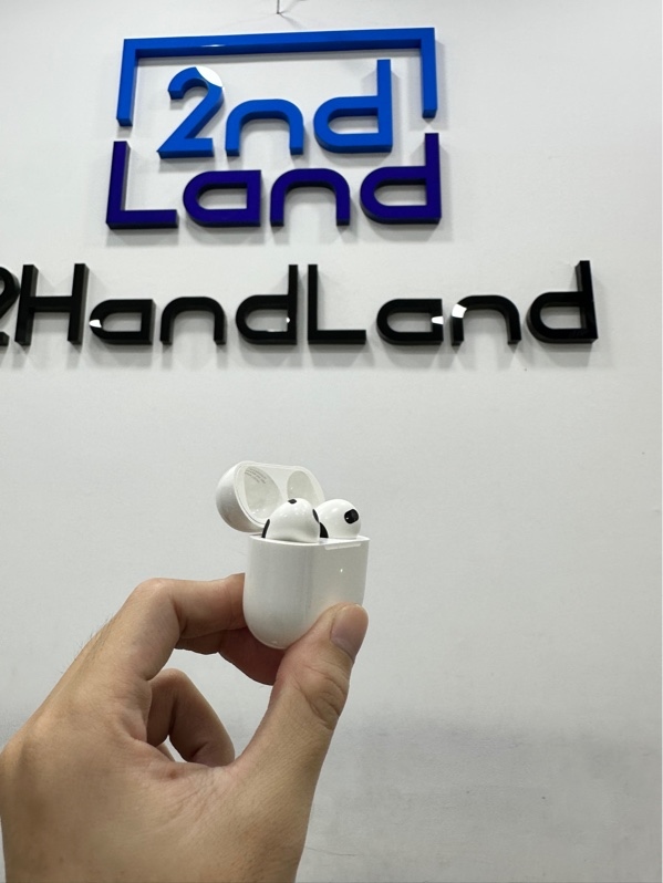 Tai nghe Airpods 3 - Màu trắng - Ngoại hình 98% - Kèm cáp sạc linh kiện