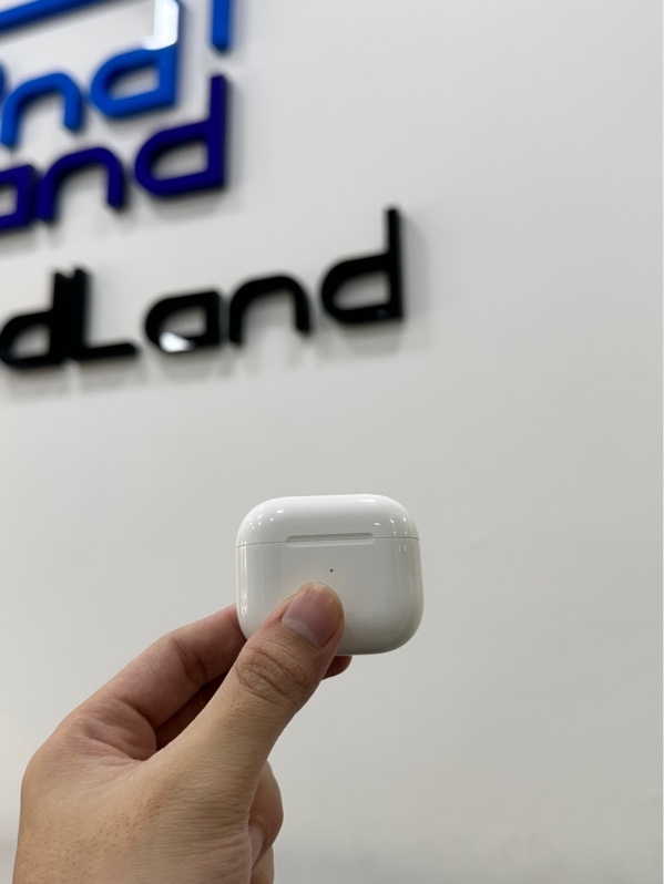 Tai nghe Airpods 3 - Màu trắng - Ngoại hình 98% - Mất tìm - Kèm sạc linh kiện