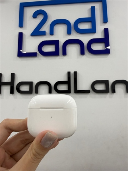 Tai nghe Airpods 3 - Màu trắng - Ngoại hình 98% - Tai trái cháy chân sạc - Body