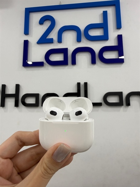 Tai nghe Airpods 3 - Màu trắng - Ngoại hình 98% - Tai trái cháy chân sạc - Body 1
