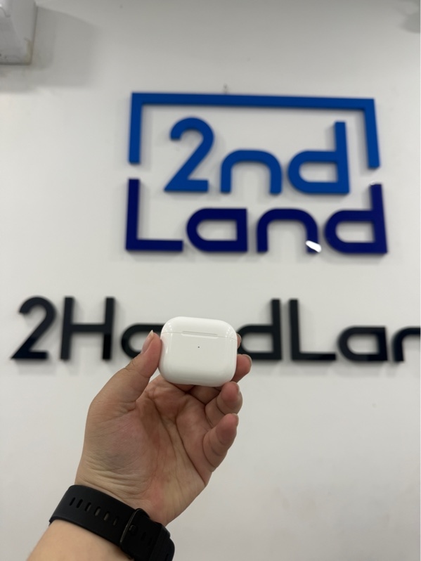 Tai nghe Airpods 3 - Màu trắng - Ngoại hình 98% - Trầy - Body
