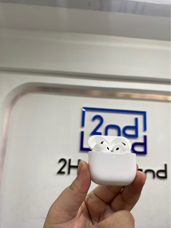 Tai nghe Airpods 4 ANC - Màu trắng - Ngoại hình 97% - Body