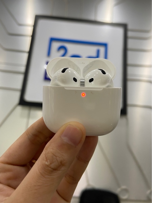 Tai nghe Airpods 4 - ANC - Màu trắng - Ngoại hình: 97% - mất tìm - Body