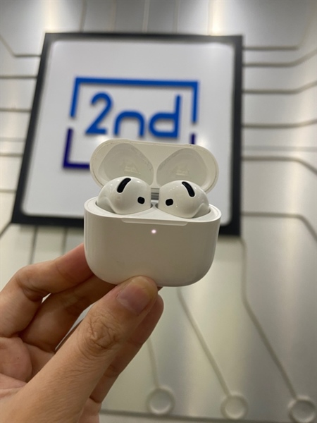 Tai nghe Airpods 4 - ANC - Màu trắng - Ngoại hình: 97% - Mất tìm - Kèm Box - Còn bảo hành đến 30/05/2026 2