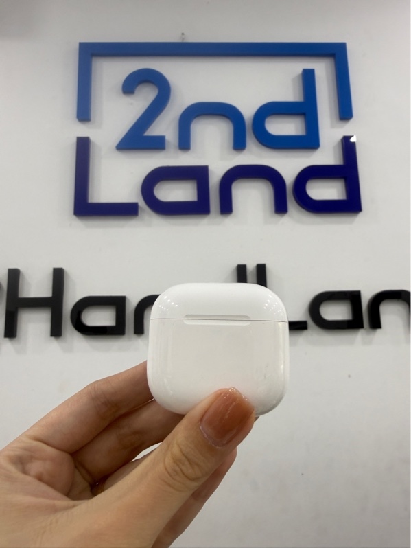 Tai nghe Airpods 4 ANC - Màu trắng - Ngoại hình 97% -Trầy nhiều , mất tìm - Body