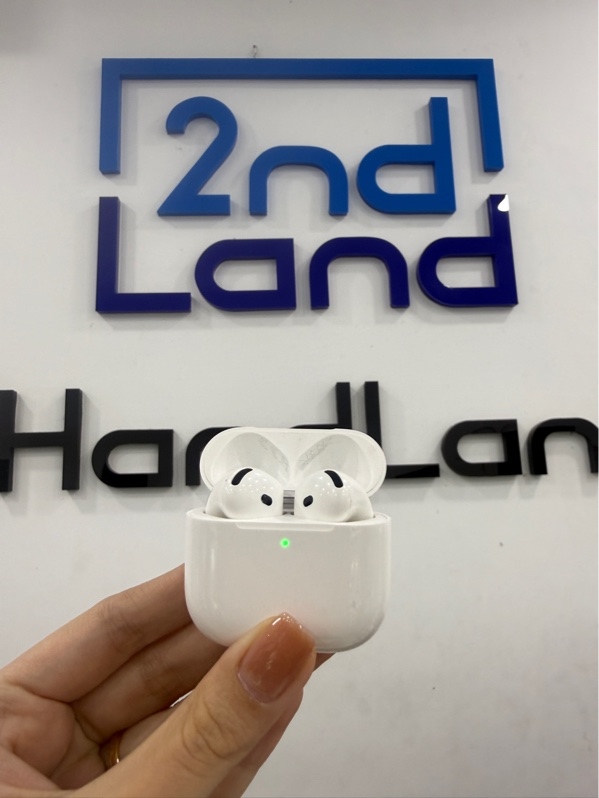 Tai nghe Airpods 4 ANC - Màu trắng - Ngoại hình 97% -Trầy nhiều , mất tìm - Body