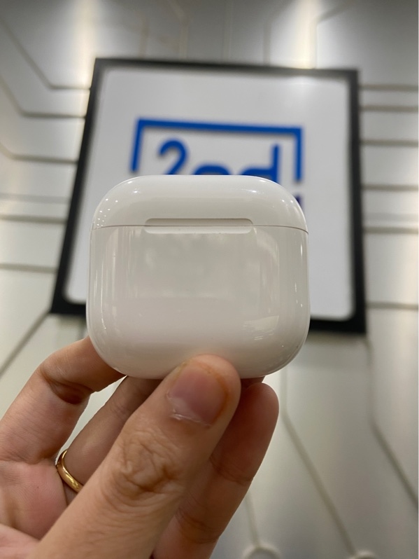 Tai Nghe Airpods 4 ( ANC) - Màu trắng - Ngoại hình: 97% - Xước dăm nhẹ - Body