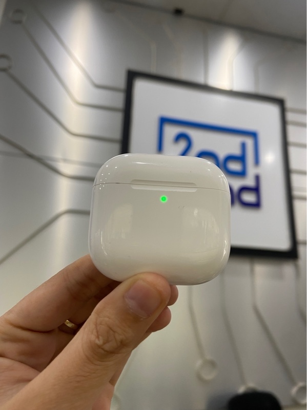 Tai nghe Airpods 4 ANC - Màu trắng - Ngoại hình: 98% - Body - Còn bảo hành 08/05/2027