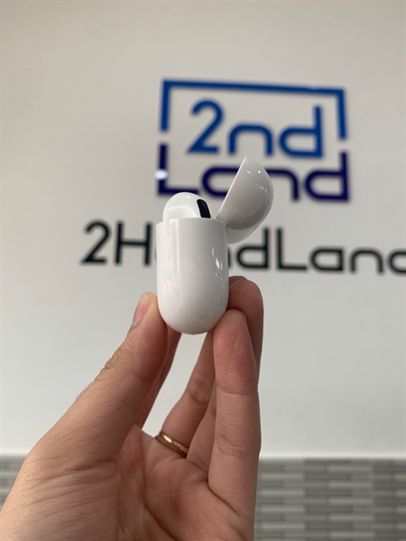 Tai nghe Airpods 4 ANC - Màu trắng - Ngoại hình 98% - Fullbox - BHH đến tháng 8 2