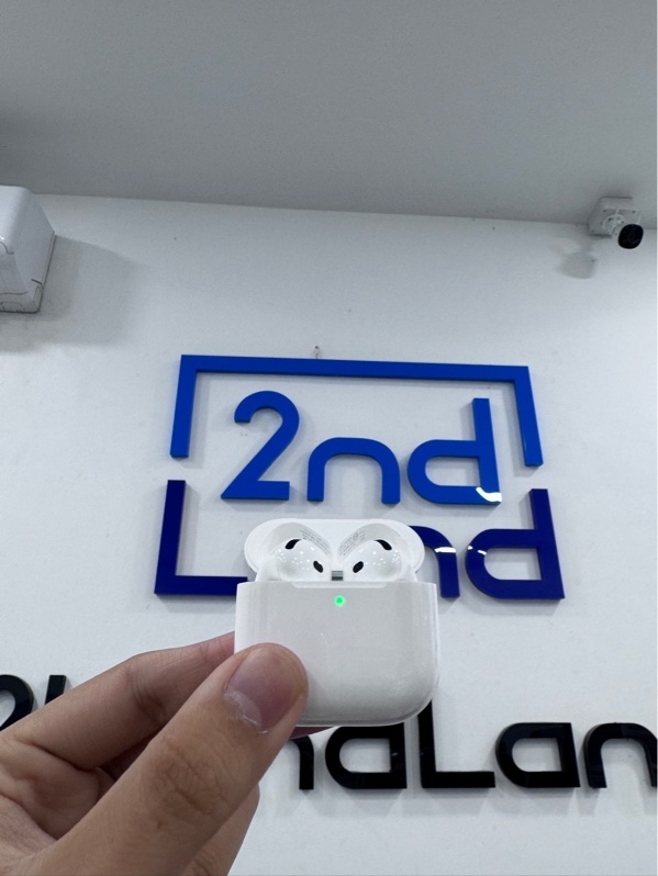 Tai nghe Airpods 4 ANC - Màu trắng - Ngoại hình 98% - Hàng xách tay Trung - Fullbox