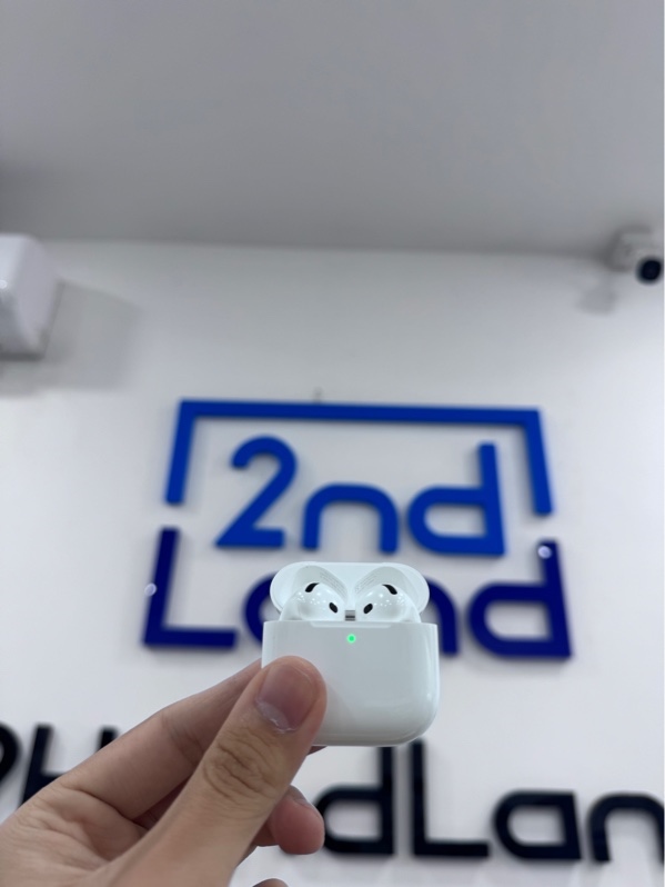 Tai nghe Airpods 4 ANC - Màu trắng - Ngoại hình 98% - Kèm box - Còn bảo hành tháng 1/2027