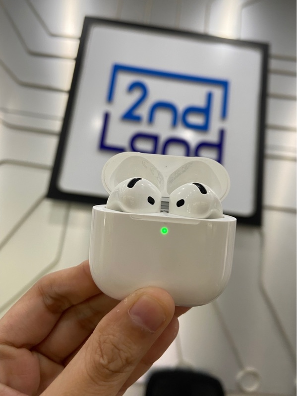 Tai nghe Airpods 4 - ANC - Màu trắng - Ngoại hình: 98% - Mất tìm - Body - Còn bảo hành hãng tới 29/01/2027