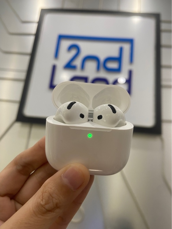Tai nghe AirPods 4 - Bản ANC - Màu trắng - Ngoại hình: 97% - Xước dăm - Body