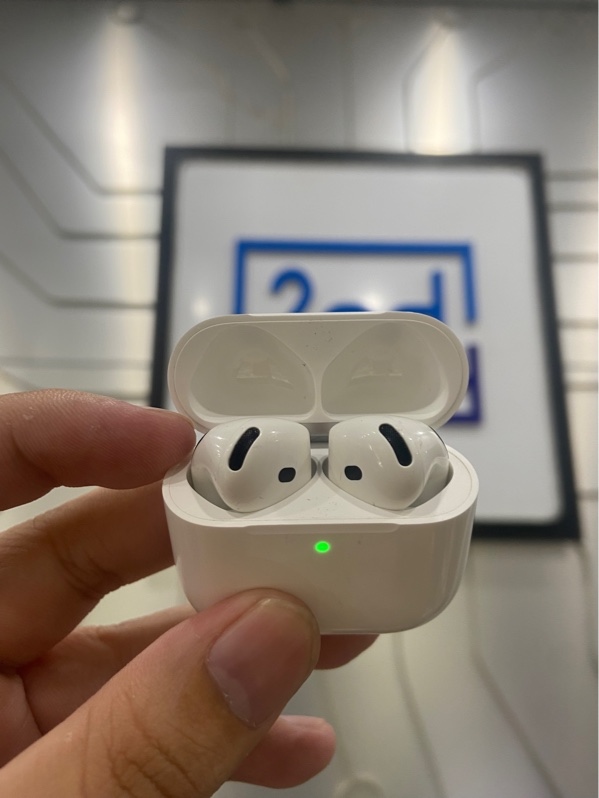 Tai nghe AirPods 4 - Bản ANC - Màu trắng - Ngoại hình: 97% - Xước dăm hộp - Body