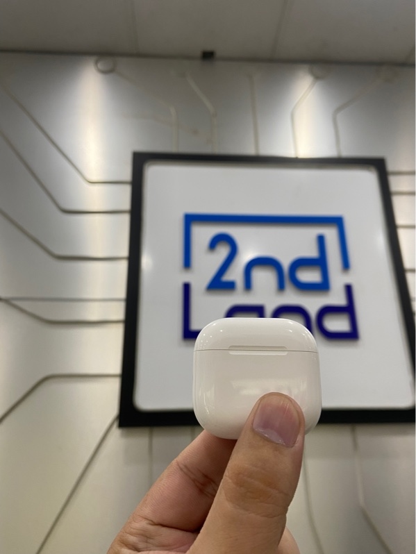 Tai nghe Airpods 4 - Bản ANC - Màu trắng - Ngoại hình: 97% - Xước thân - Kèm Box