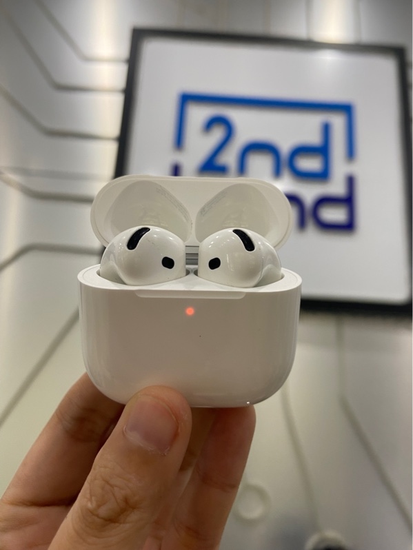 Tai nghe AirPods 4 - Bản ANC - Màu trắng - Ngoại hình: 98% - Kèm Box