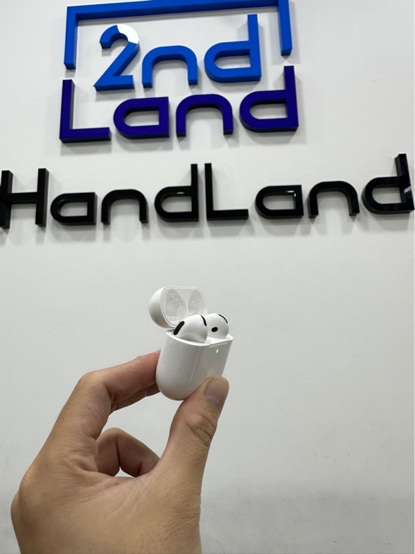 Tai nghe Airpods 4 - Bản thường - Màu trắng - Ngoại hình 97.5% - Fullbox