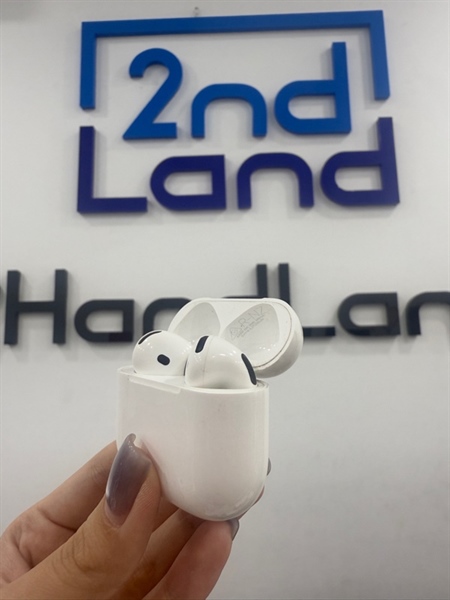Tai nghe Airpods 4 bản thường - Màu trắng - Ngoại hình 97% - Case trầy nhiều - Body 2
