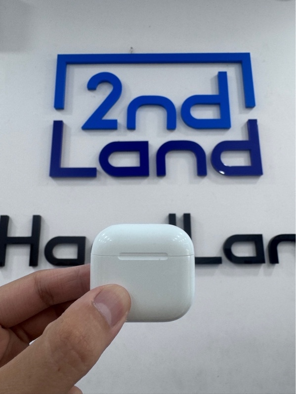 Tai nghe Airpods 4 bản thường - Màu trắng - Ngoại hình 97% - case trầy xước - Không phụ kiện