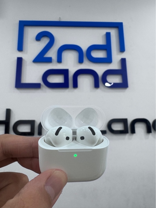Tai nghe Airpods 4 bản thường - Màu trắng - Ngoại hình 97% - case trầy xước - Không phụ kiện