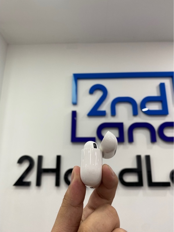 Tai nghe Airpods 4 - Bản thường - Màu trắng - Ngoại hình: 97% - Kèm Box