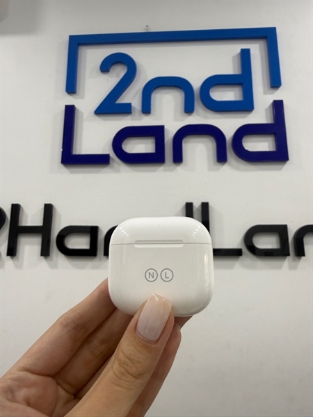 Tai nghe Airpods 4 bản thường - Màu trắng - Ngoại hình 98% - Case in tên - Body