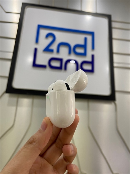 Tai nghe Airpods 4 - Màu trắng - Ngoại hình: 97.5% - Body 2