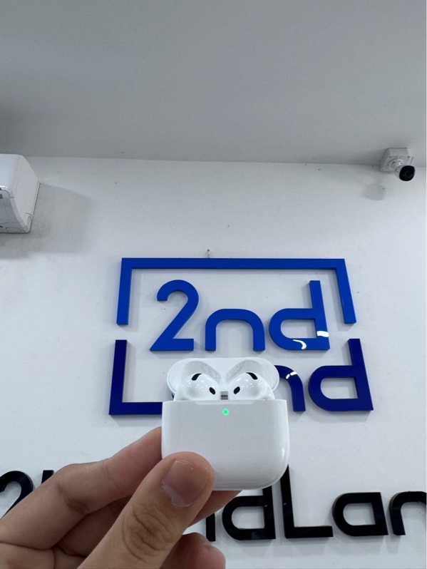 Tai nghe Airpods 4 - Màu trắng - Ngoại hình 97% - Hai tai cấn - Body