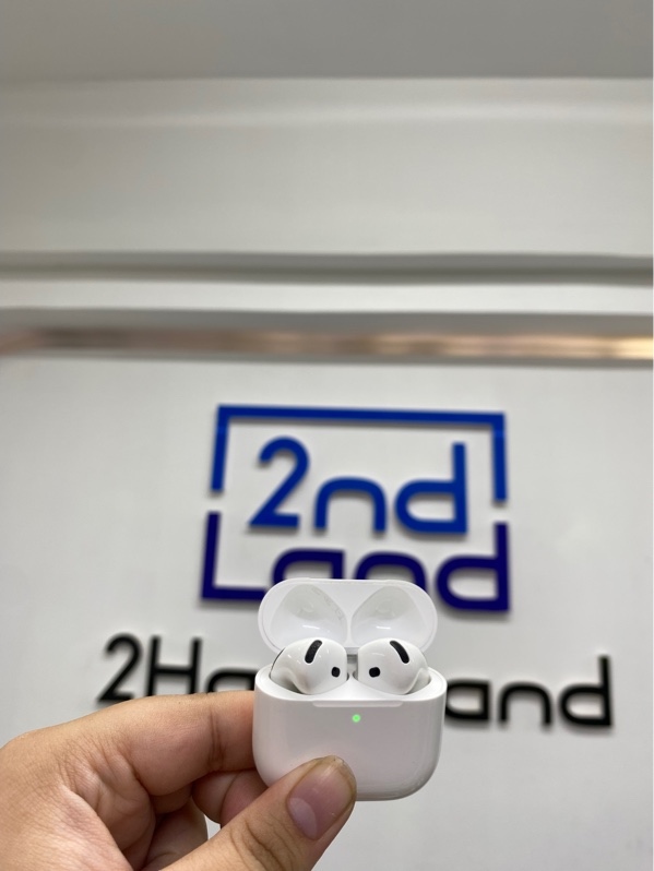 Tai nghe airpods 4 - Màu trắng - Ngoại hình 97% - Kèm Box